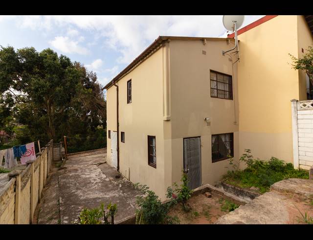 2 BEDROOM HOUSE FOR SALE IN MONTFORD